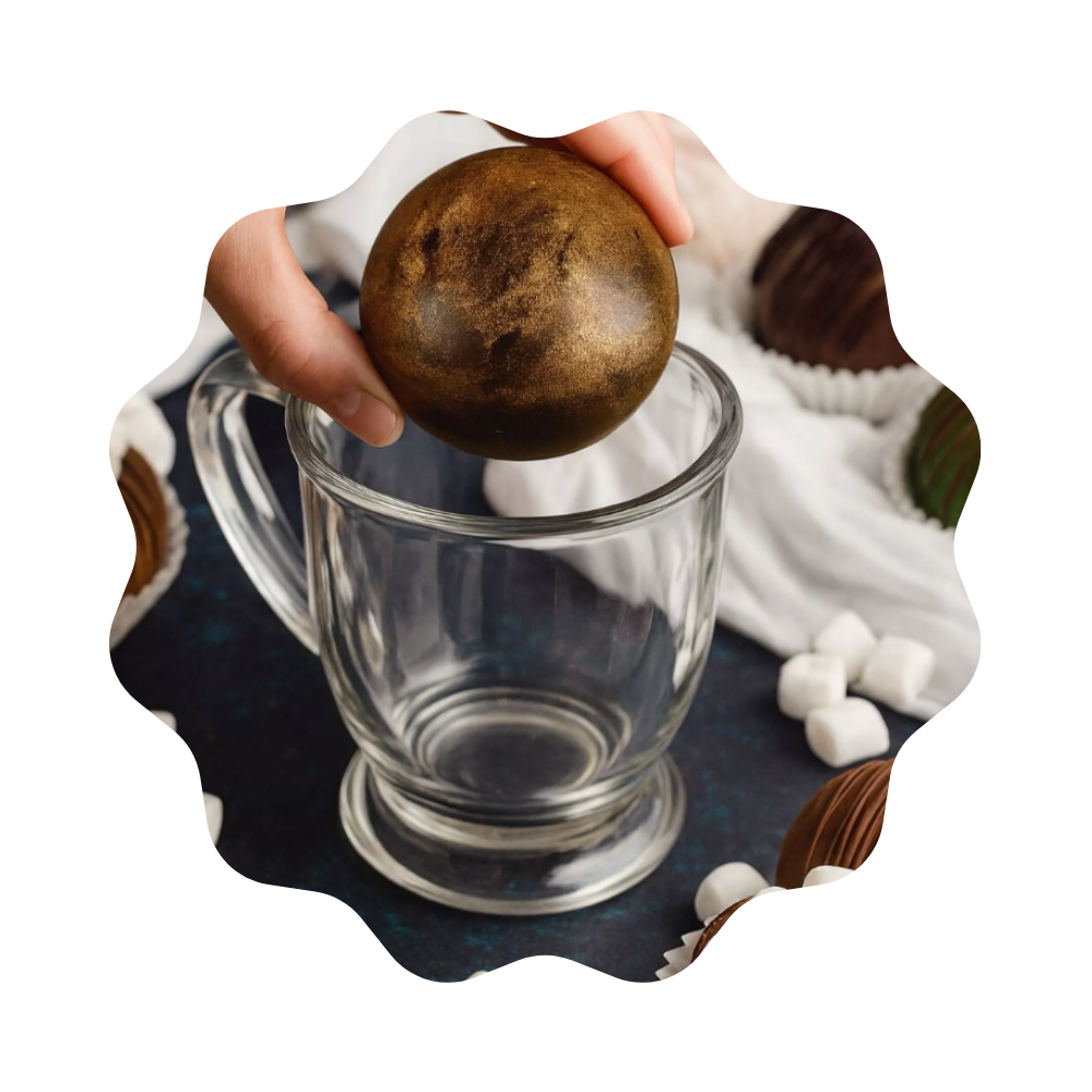 Bombe de chocolat chaud garnie de guimauves – Chocolat Noir 70 %